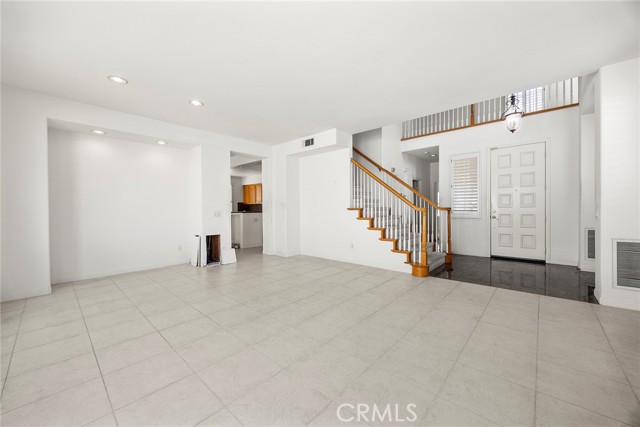 1 Country Walk Drive, Aliso Viejo CA: https://media.crmls.org/medias/d1f41066-bddb-440a-929b-babe154d854d.jpg