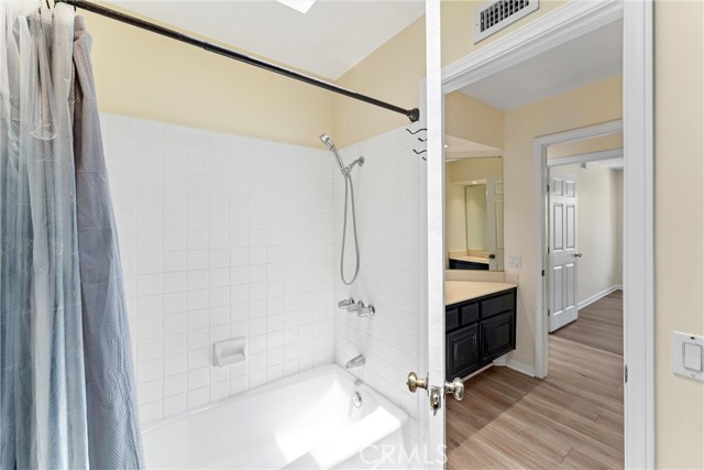 15360 Metropol Drive, Hacienda Heights CA: https://media.crmls.org/medias/d1f49d0d-ebb5-453d-a960-146ccdea6dc1.jpg