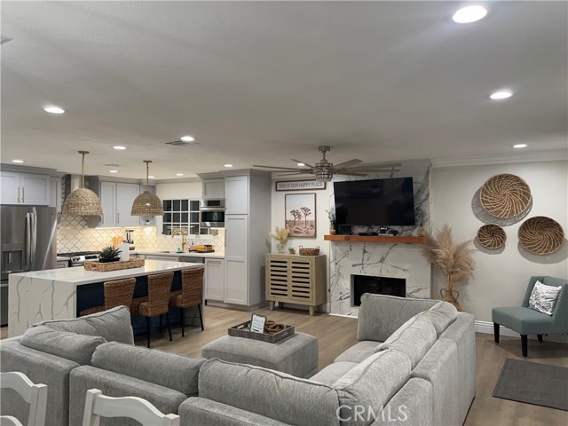 2890 N Biskra, Palm Springs, CA 92262