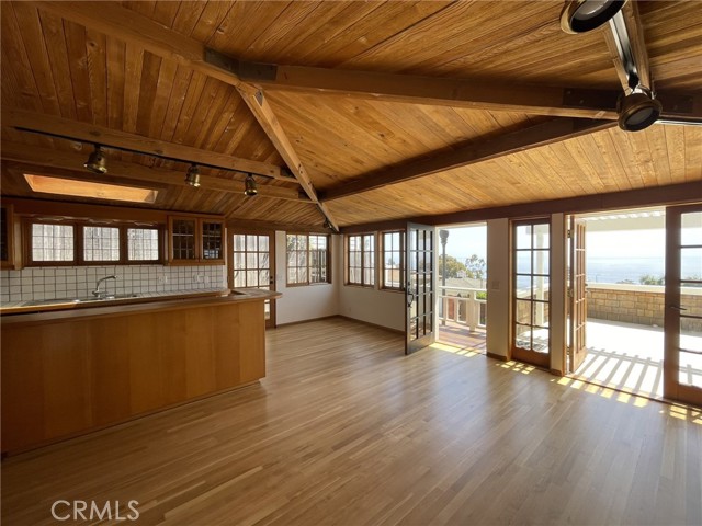 Detail Gallery Image 1 of 18 For 2828 Terry Rd, Laguna Beach,  CA 92651 - 3 Beds | 2 Baths