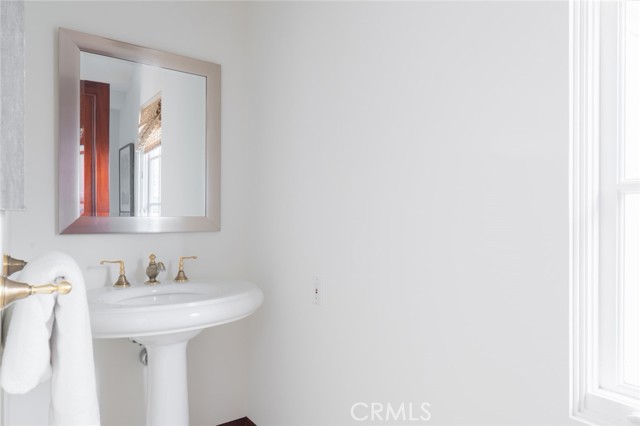 126 Via Koron, Newport Beach CA: https://media.crmls.org/medias/d1f5dc7b-2039-4240-98bc-0cf7a0cc566b.jpg