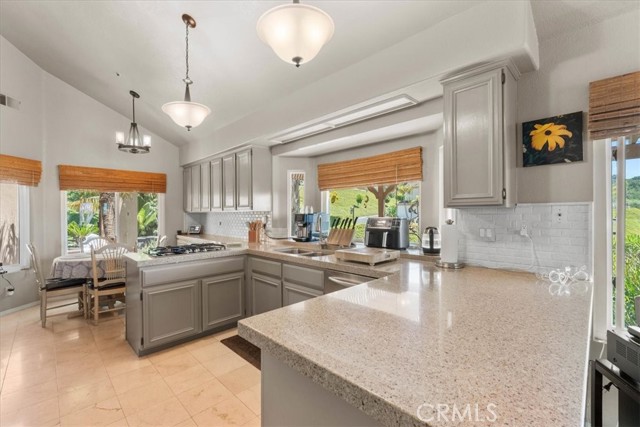 42 Paseo Alba, San Clemente CA: https://media.crmls.org/medias/d1f7a602-04af-4743-ae2e-0340f4af1fcf.jpg