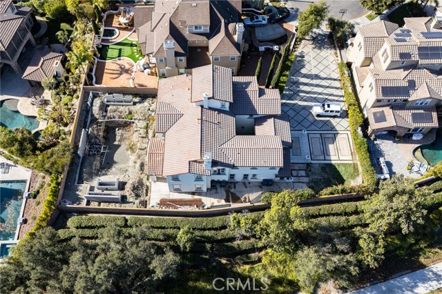 18 Elissa Lane, Ladera Ranch CA: https://media.crmls.org/medias/d1f818bc-50e7-40ea-8941-058f381c9d7a.jpg