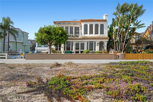 1201 E Balboa Boulevard, Newport Beach CA: https://media.crmls.org/medias/d1f89b49-7e0d-4487-b679-cdf1e629c808.jpg