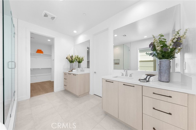 131 Bear Leaf Drive, Lake Forest CA: https://media.crmls.org/medias/d1f9bbb6-5246-45ce-a647-b886dcddfd44.jpg