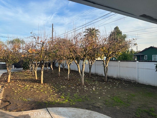 Image 10 of 21 For 4984 Belmont Avenue