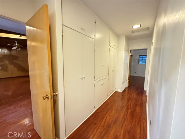 Detail Gallery Image 9 of 37 For 15909 Vincennes St, North Hills,  CA 91343 - 3 Beds | 2/1 Baths