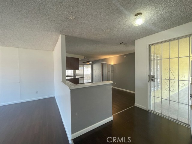 Detail Gallery Image 5 of 25 For 13671 Thunderbird Dr, Moreno Valley,  CA 92553 - 4 Beds | 2 Baths