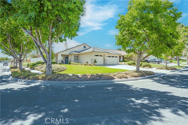 Detail Gallery Image 1 of 1 For 3057 Vermont Dr, Corona,  CA 92881 - 3 Beds | 2 Baths