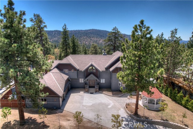 Detail Gallery Image 3 of 71 For 727 Villa Grove Ave, Big Bear City,  CA 92314 - 4 Beds | 4/1 Baths