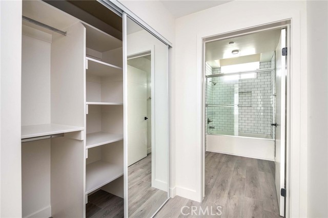 Detail Gallery Image 16 of 22 For 6120 Woodman Ave #102,  Van Nuys,  CA 91401 - 3 Beds | 2 Baths