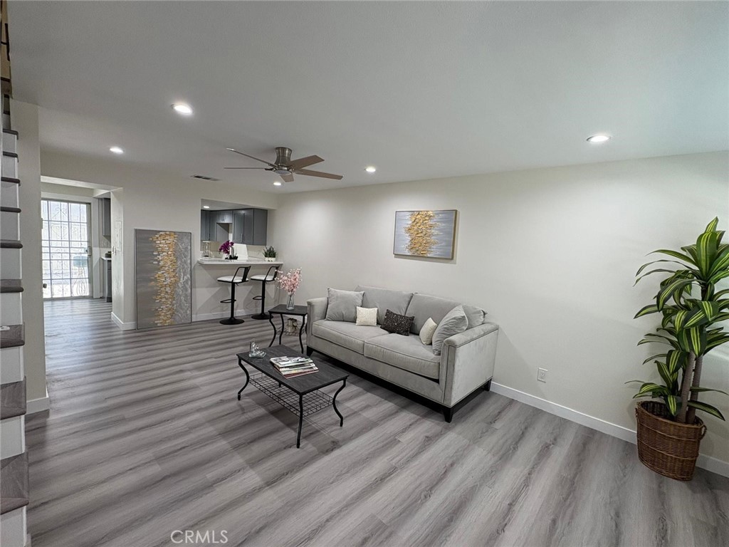 810 W Compton Blvd #9
