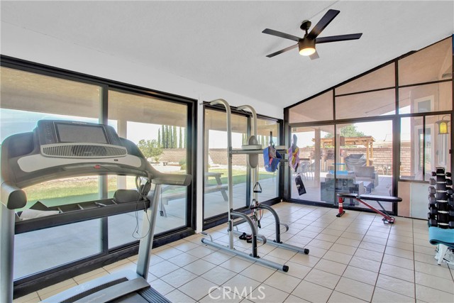 12450 Indian River Drive, Apple Valley CA: https://media.crmls.org/medias/d1ff7f68-595e-4db3-97fc-b5783da9682f.jpg