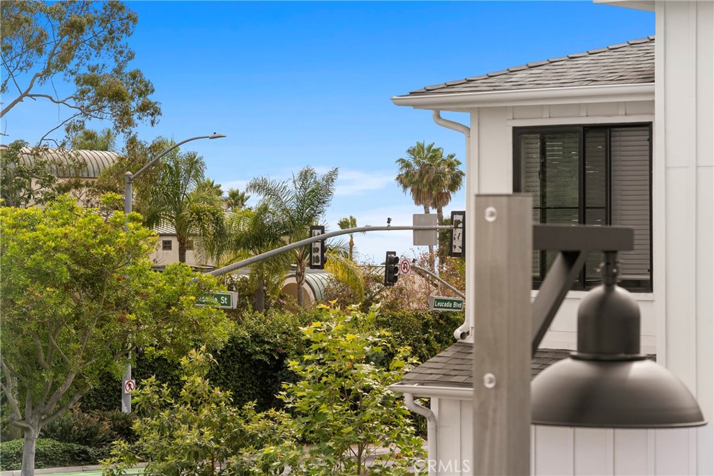 1101 Catania Court - photo 6