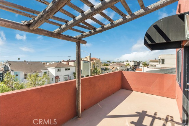 620 Manhattan Avenue, Hermosa Beach, California 90254, 3 Bedrooms Bedrooms, ,3 BathroomsBathrooms,Residential,Sold,Manhattan,SB21222034