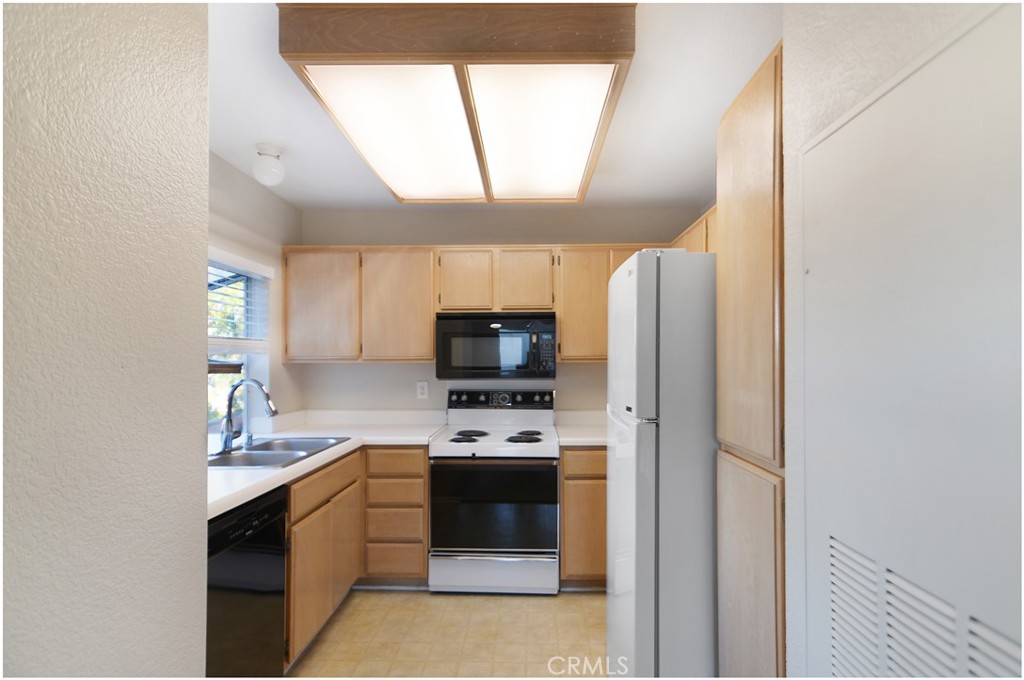 MLS #OC25246188 image #11