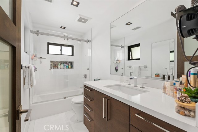 Detail Gallery Image 40 of 60 For 605 Marigold Ave, Corona Del Mar,  CA 92625 - 4 Beds | 5 Baths