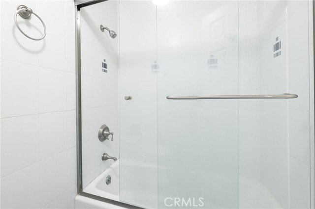 Detail Gallery Image 24 of 28 For 509 N Sierra Vista St #B,  Monterey Park,  CA 91755 - 3 Beds | 2/1 Baths