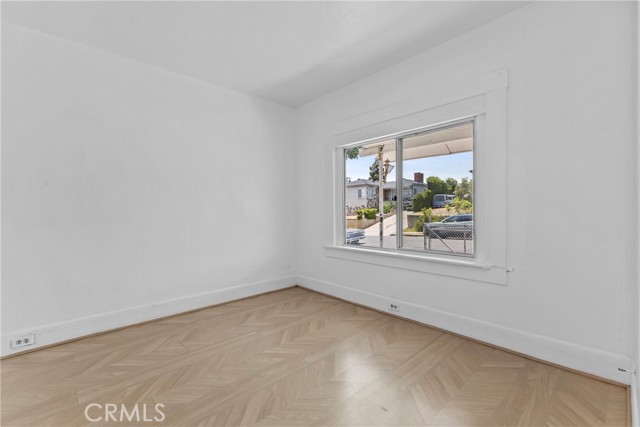 Detail Gallery Image 10 of 51 For 431 Cuyamaca Ave, San Diego,  CA 92113 - 6 Beds | 4 Baths