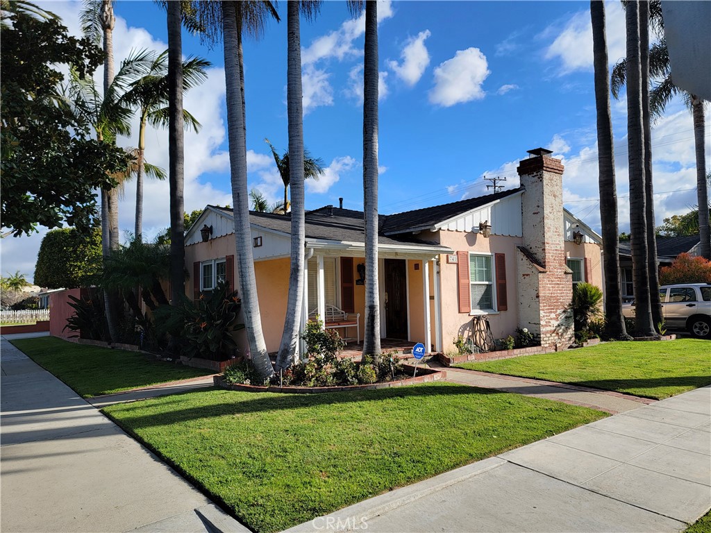 741 W 19th Street