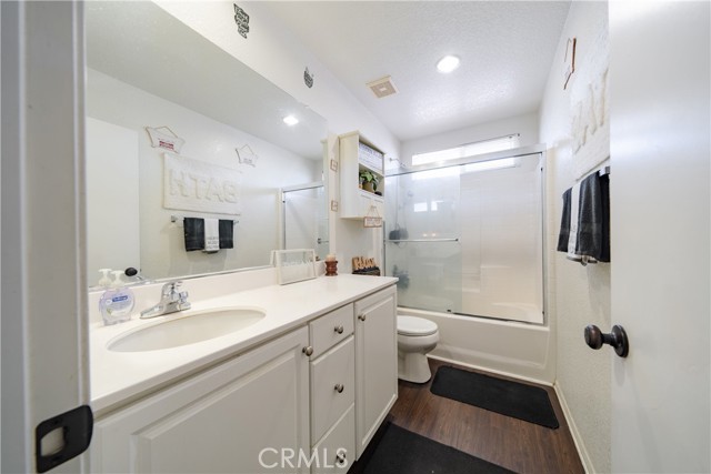 Detail Gallery Image 26 of 39 For 44328 Apache Plume St, Lancaster,  CA 93536 - 5 Beds | 2/1 Baths