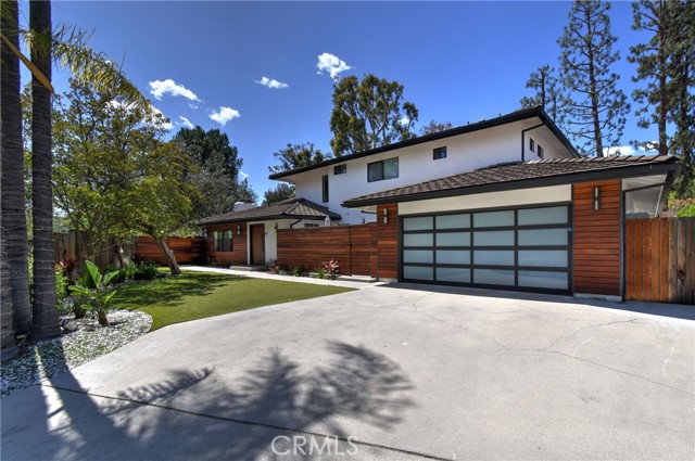 4751 Del Moreno Drive, Woodland Hills CA: https://media.crmls.org/medias/d20135dc-9c7b-4801-8682-b02cc7fabdbf.jpg
