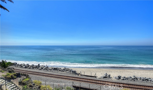 405 Calle Alicia, San Clemente CA: https://media.crmls.org/medias/d20174af-8d95-4689-8c08-32695af10802.jpg