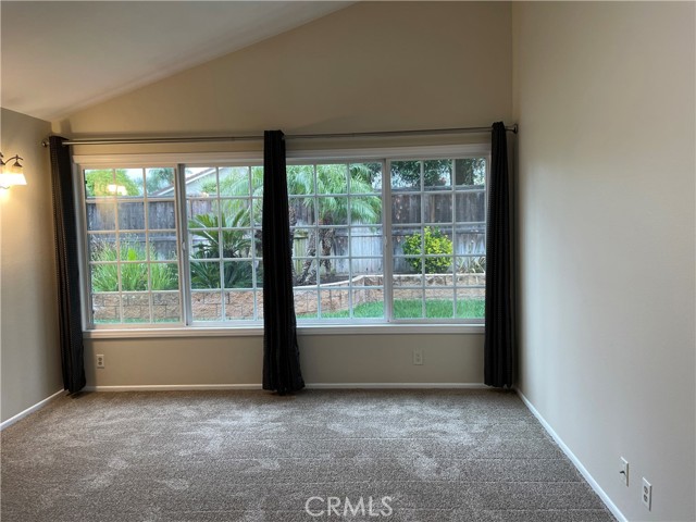 Detail Gallery Image 2 of 12 For 17712 Manchester Ave, Irvine,  CA 92614 - 3 Beds | 2 Baths