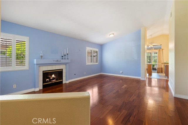 23998 Via Astuto, Murrieta CA: https://media.crmls.org/medias/d2021f26-c0a9-4a23-a9ce-bfd94ebd244c.jpg