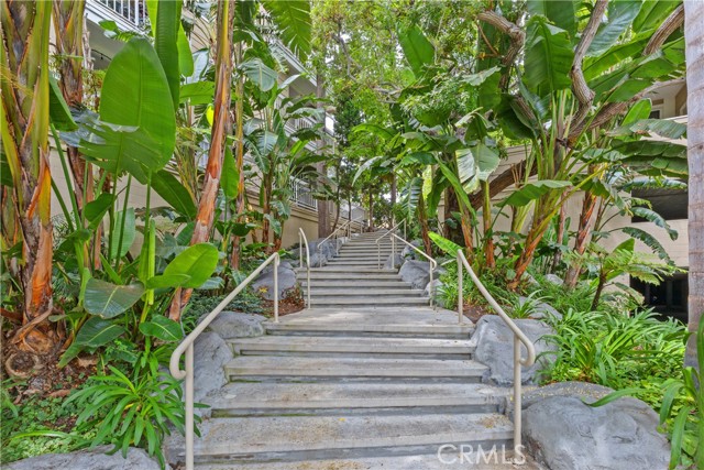 Detail Gallery Image 29 of 46 For 20331 Bluffside #303,  Huntington Beach,  CA 92646 - 2 Beds | 2 Baths