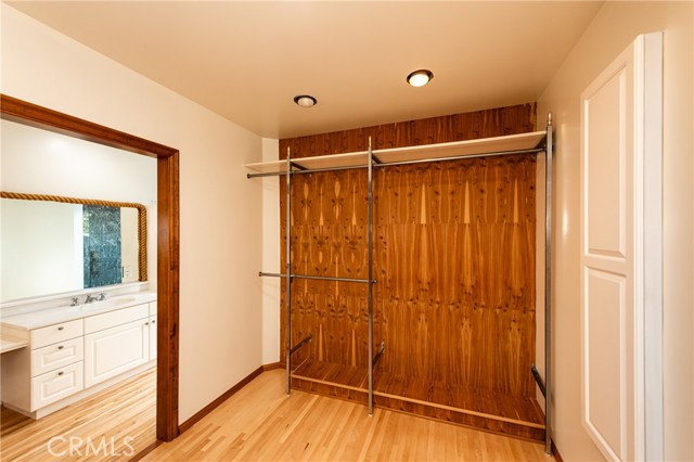 Detail Gallery Image 17 of 33 For 2007 W 180th Pl, Torrance,  CA 90504 - 4 Beds | 3 Baths