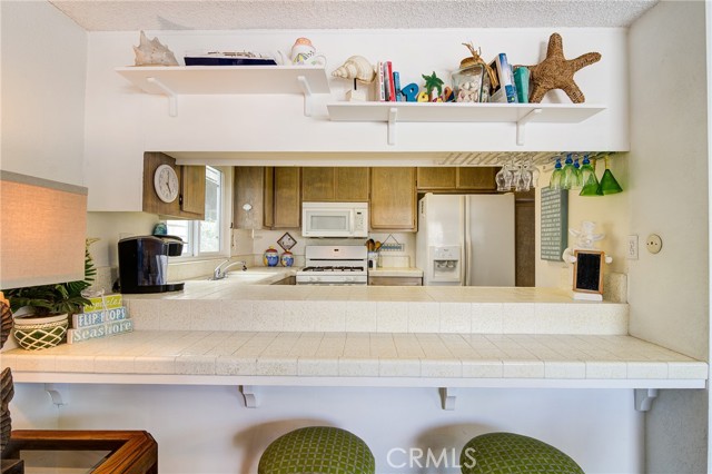 Detail Gallery Image 10 of 21 For 110 31st St a,  Newport Beach,  CA 92663 - 2 Beds | 1 Baths