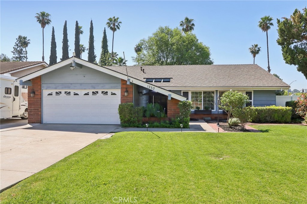 1250 Blazewood Street