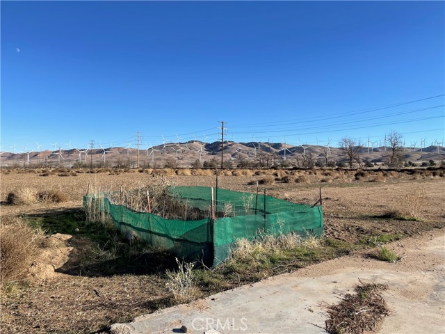 20028 Tehachapi Willow Springs Rd, Tehachapi CA: https://media.crmls.org/medias/d20373e6-cd50-40f6-90e6-401055893e1c.jpg