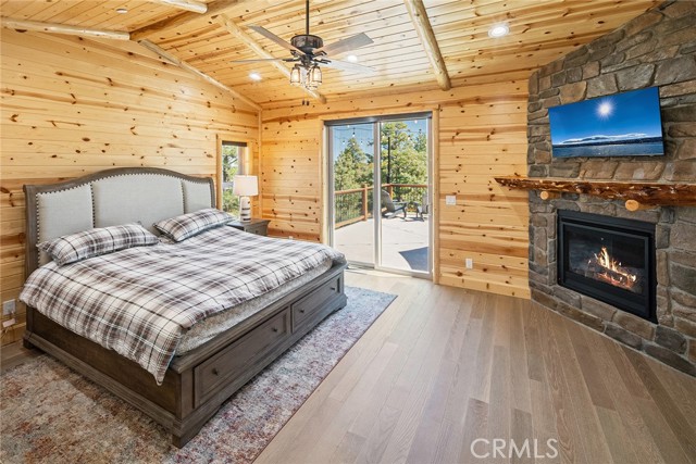1658 Tuolumne Road, Big Bear City CA: https://media.crmls.org/medias/d2047588-825e-47ab-ad0f-c5f003461744.jpg