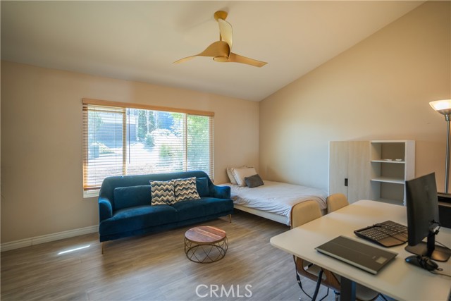 Detail Gallery Image 15 of 42 For 2067 Glentree, Lomita,  CA 90717 - 4 Beds | 4 Baths