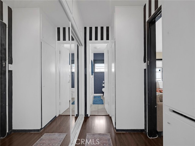 Detail Gallery Image 14 of 15 For 933 E 1st St #7,  Long Beach,  CA 90802 - 1 Beds | 1 Baths