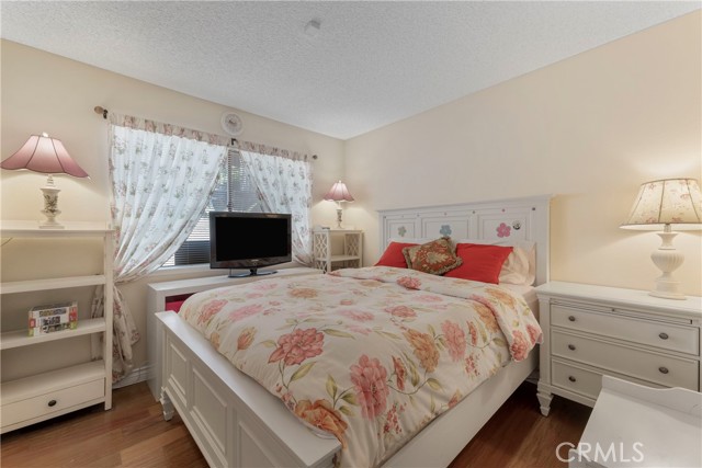 Detail Gallery Image 31 of 33 For 11728 Doral Ave, Porter Ranch,  CA 91326 - 4 Beds | 2 Baths