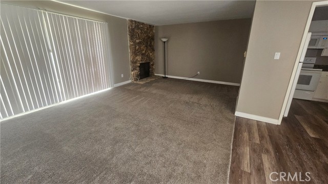 Detail Gallery Image 8 of 36 For 22945 Nadine Cir #B,  Torrance,  CA 90505 - 2 Beds | 2 Baths