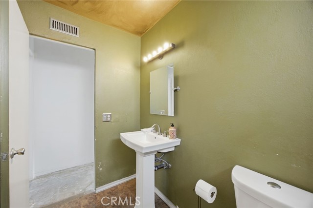 Detail Gallery Image 24 of 45 For 418 W Carol, Santa Ana,  CA 92707 - 3 Beds | 2 Baths