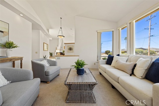 Detail Gallery Image 10 of 63 For 130 Mindoro St, Morro Bay,  CA 93442 - 3 Beds | 2 Baths