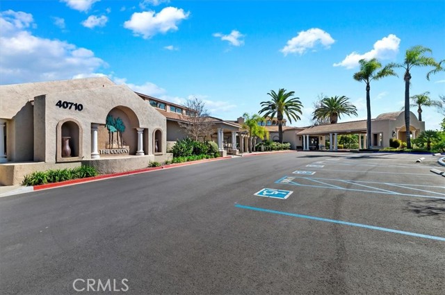23810 Via Barletta, Murrieta CA: https://media.crmls.org/medias/d207a42e-bf18-4672-b0ce-f02b9d2a28e6.jpg
