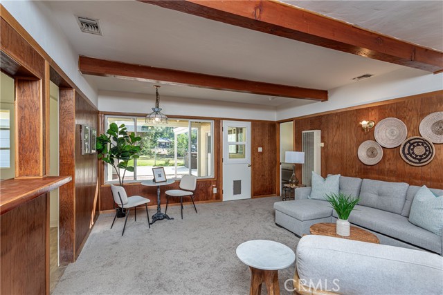 620 S Bel Aire Drive, Burbank CA: https://media.crmls.org/medias/d20bb9f2-7f9c-4f25-b2e6-4df71611ebfd.jpg