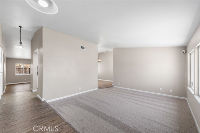 4633 Dowel Avenue, Palmdale CA: https://media.crmls.org/medias/d20bdde7-5d02-4e62-b11e-fb862b99906e.jpg