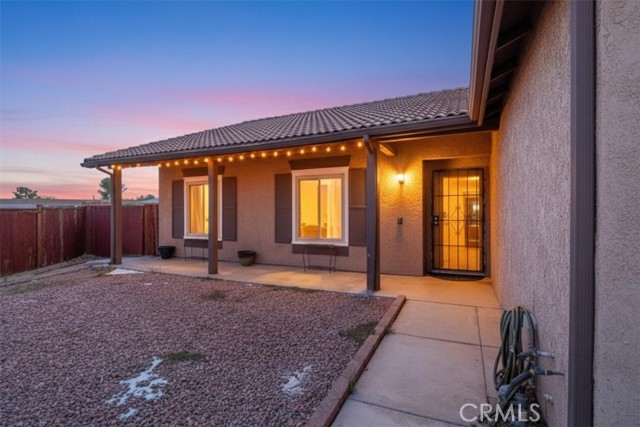 10715 Wakefield E Street, Adelanto CA: https://media.crmls.org/medias/d20c6023-97c3-4d73-9fcd-dd3da230391a.jpg