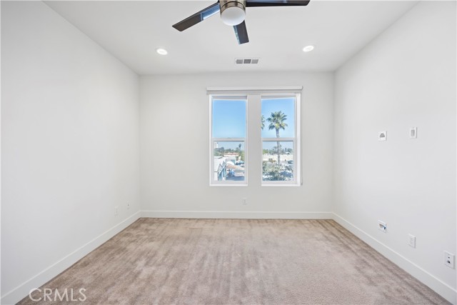 Detail Gallery Image 23 of 37 For 645 W 17th St, Costa Mesa,  CA 92627 - 3 Beds | 2/2 Baths