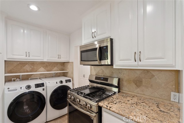 1768 Gates Avenue, Manhattan Beach CA: https://media.crmls.org/medias/d20cb380-f6da-4850-ad07-a699f82d99fd.jpg