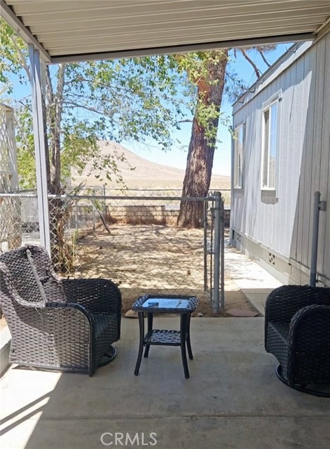 20683 Waalew Road, Apple Valley CA: https://media.crmls.org/medias/d20d9a9e-f591-4b04-bfd7-44248d9e1ead.jpg