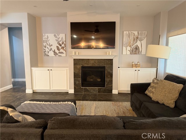 Detail Gallery Image 15 of 54 For 30902 Thimbleberry, Murrieta,  CA 92563 - 4 Beds | 3/1 Baths