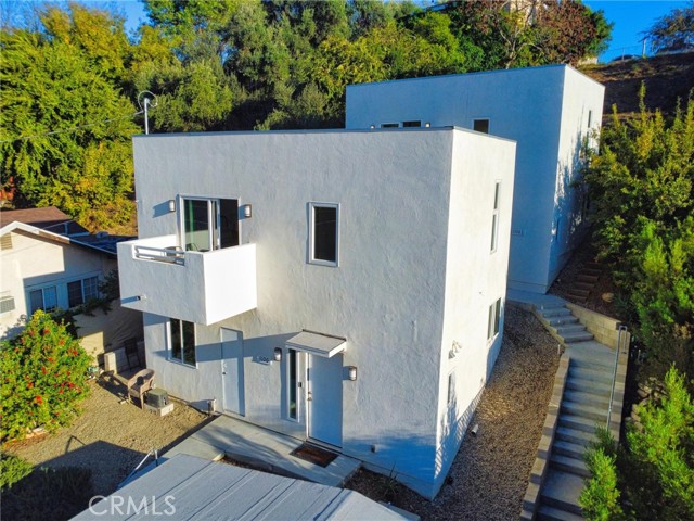 Detail Gallery Image 15 of 74 For 1106 1106 1/2 Geraghty Avenue, Los Angeles,  CA 90063 - 2 Beds | 2/2 Baths